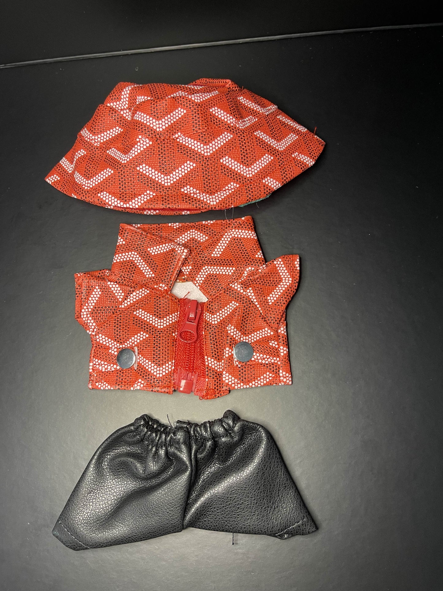 Random Designer Outfits (17cm)